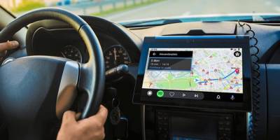GPS sustav za navigaciju u automobilu